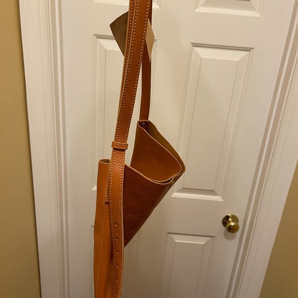 HOST PICK!! Il Bisonte Vachetta Leather VINTAGE Shoulder Bag Made in Italy NWT - Picture 9 of 12